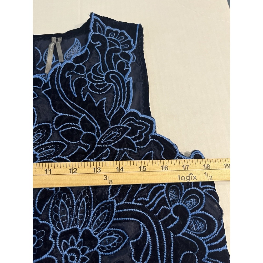 Anthropologie Lainie Sleeveless Velvet Lace Cutwork Blouse Blue Medium - Picture 7 of 11